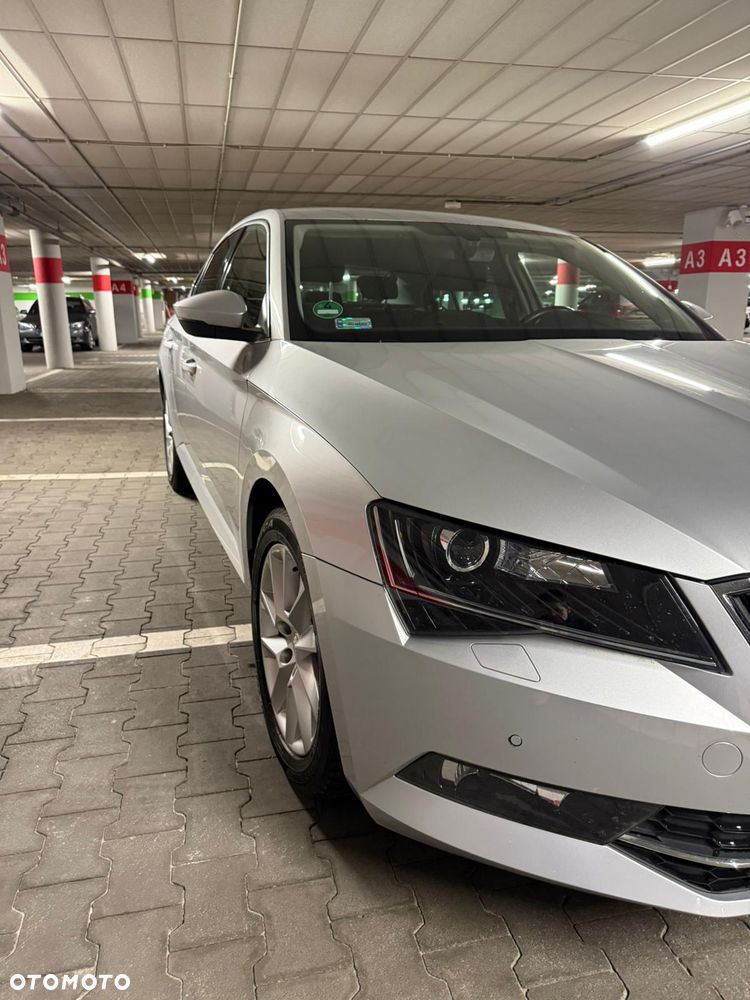 Skoda Superb 1.8 TSI Ambition DSG - 6
