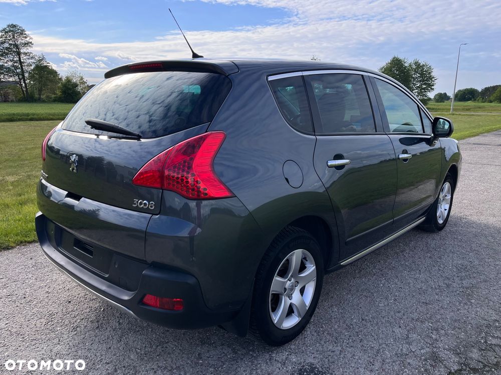 Peugeot 3008 2.0 HDi Premium - 10