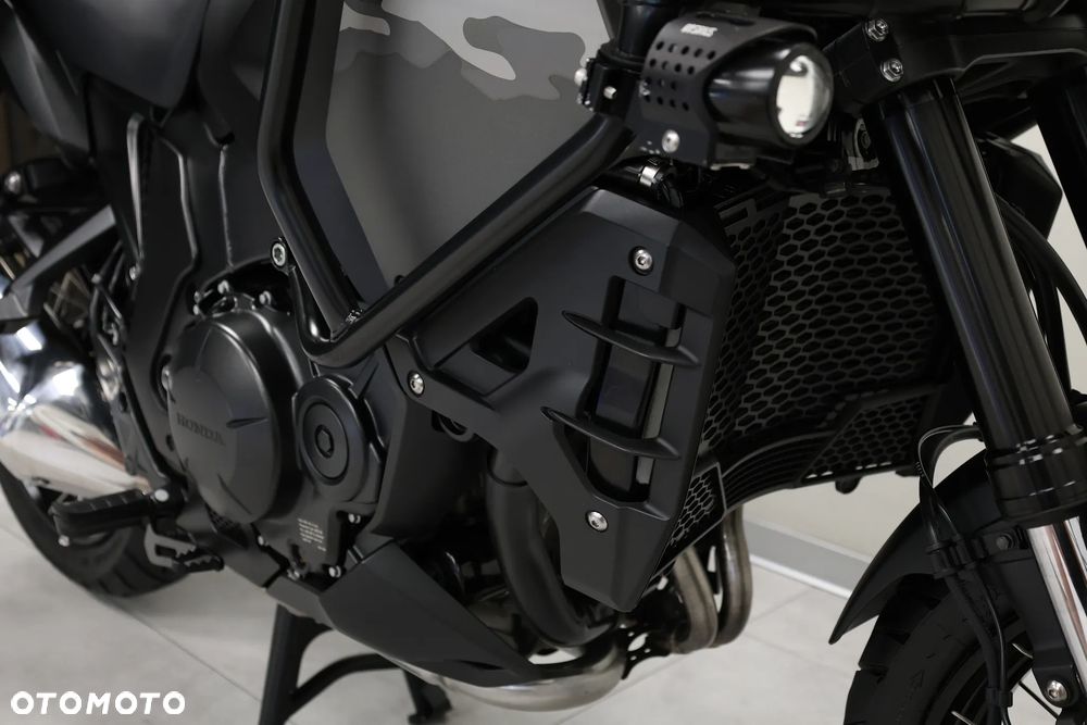 Honda VFR - 29