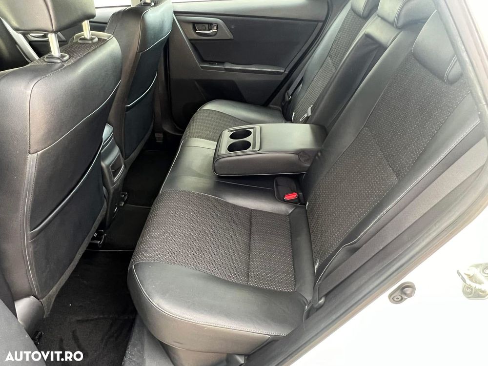 Toyota Auris 1.8 L VVT-i TS Hybrid Luna - 8