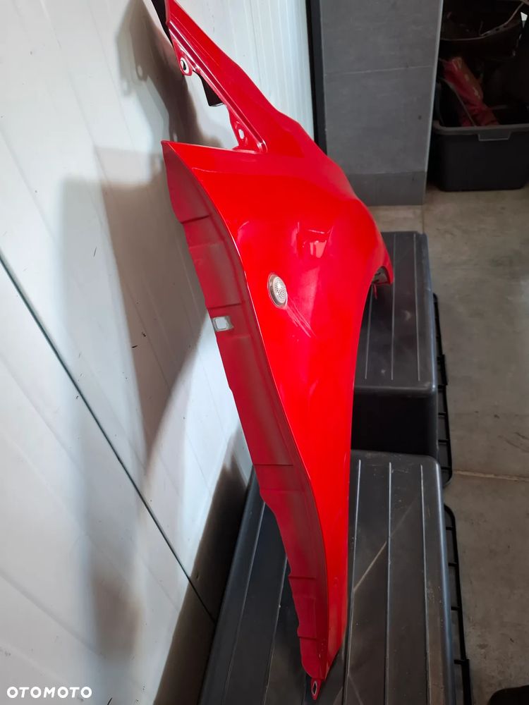 Błotnik prawy przód Ford Tourneo Connect 2022 rok do założenia kolor ZJ - 4