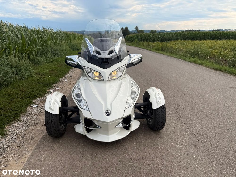 Can-Am Spyder - 4