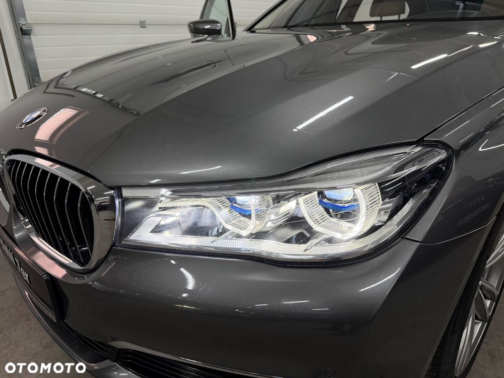 BMW Seria 7 - 15