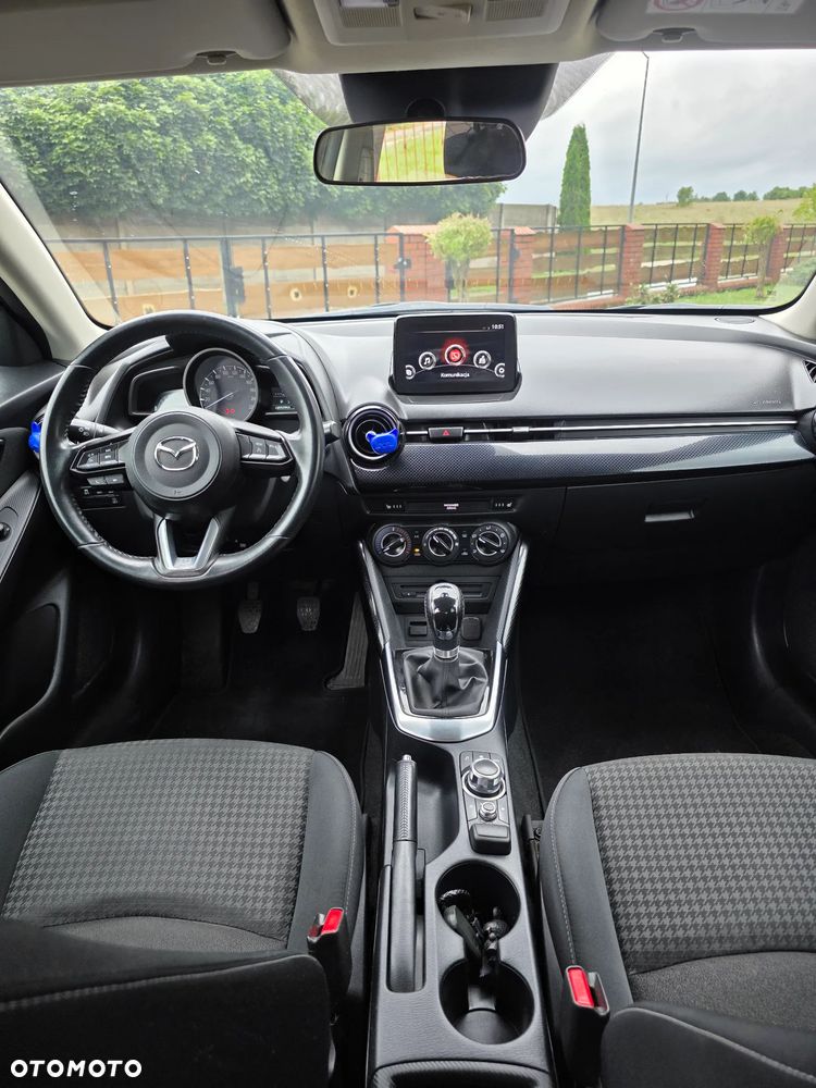 Mazda 2 - 17