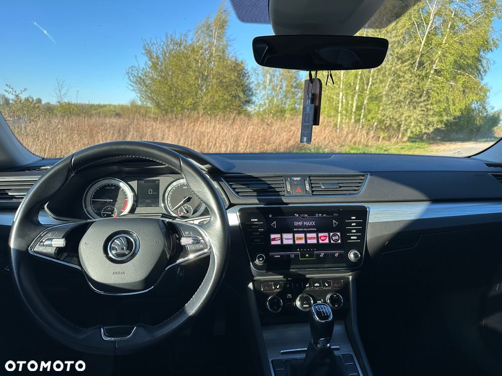 Skoda Superb 2.0 TDI SCR Ambition - 13