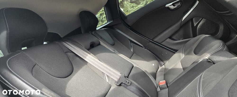 Volvo V40 D2 Geartronic Momentum - 16