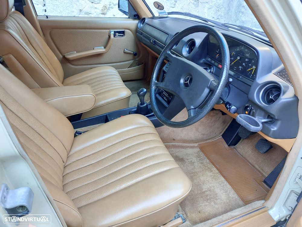 Mercedes-Benz W123 (1976-1986) - 22