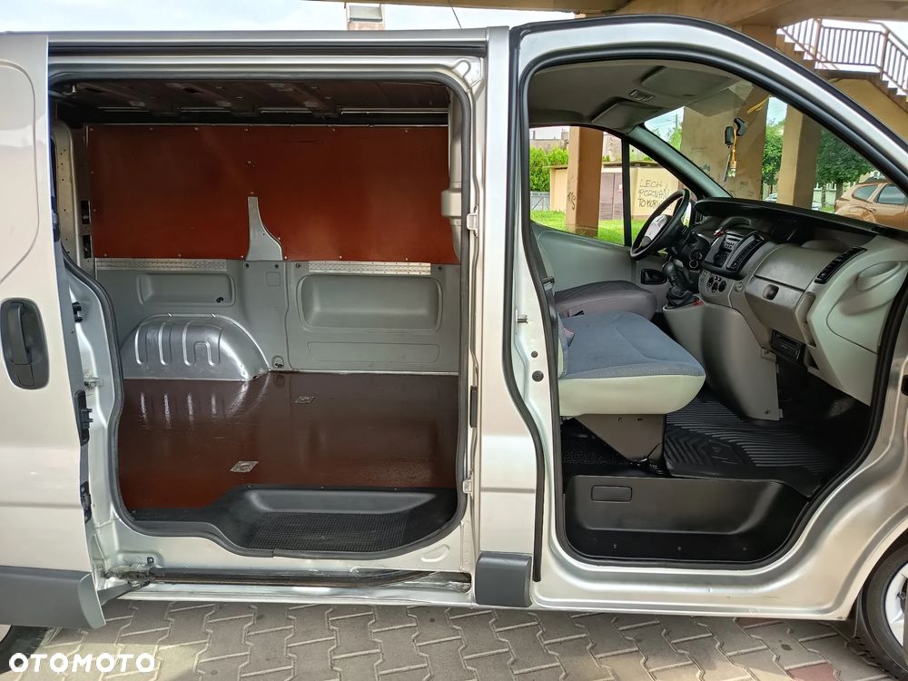 Renault TRAFIC - 15