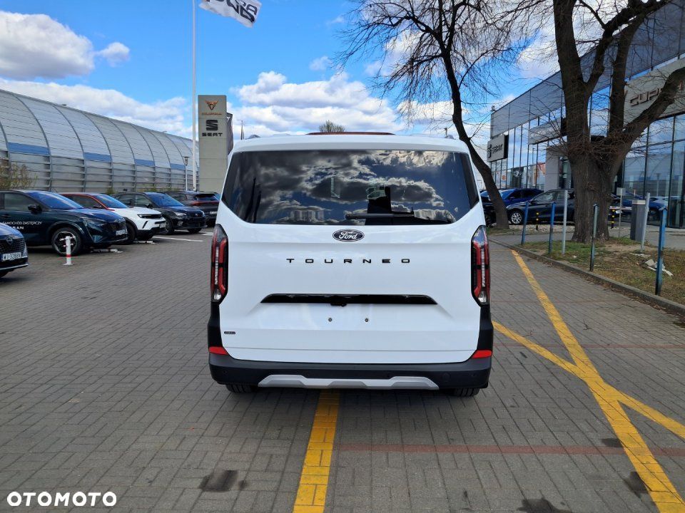 Ford Tourneo Custom - 3