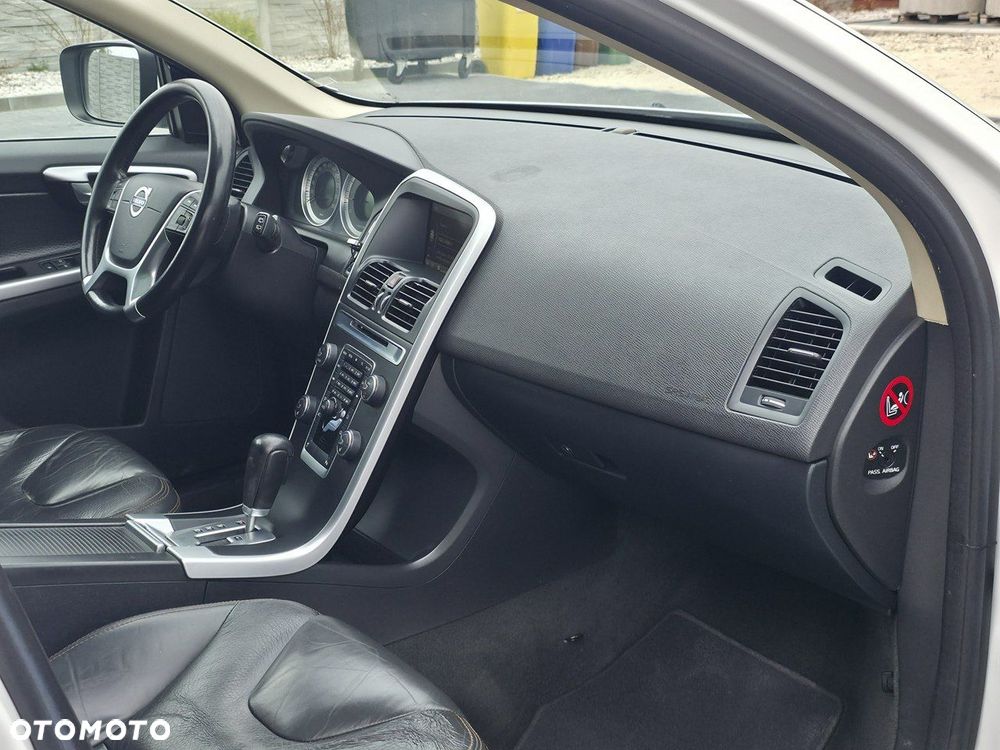 Volvo XC 60 - 11