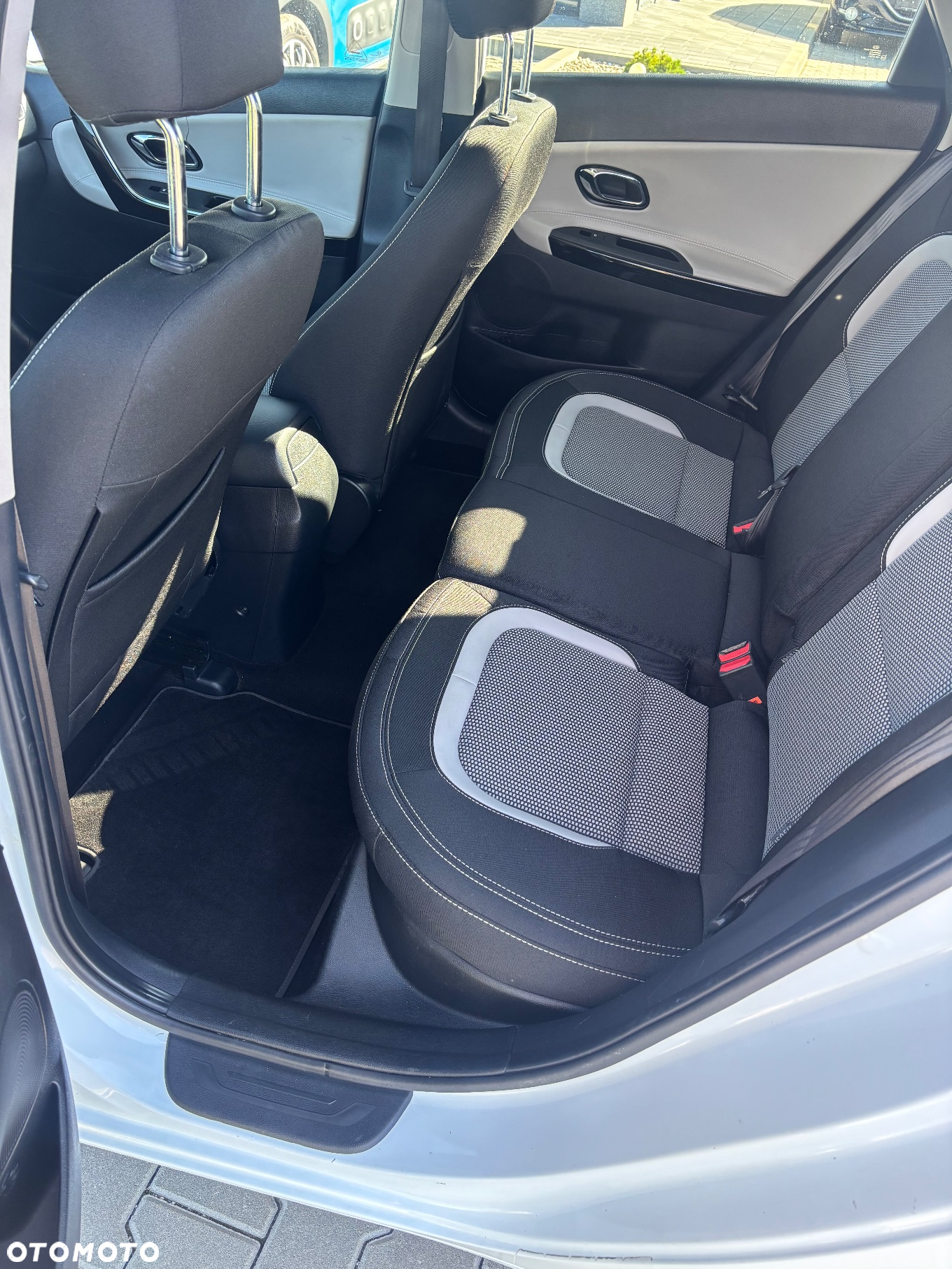 Kia Ceed - 5