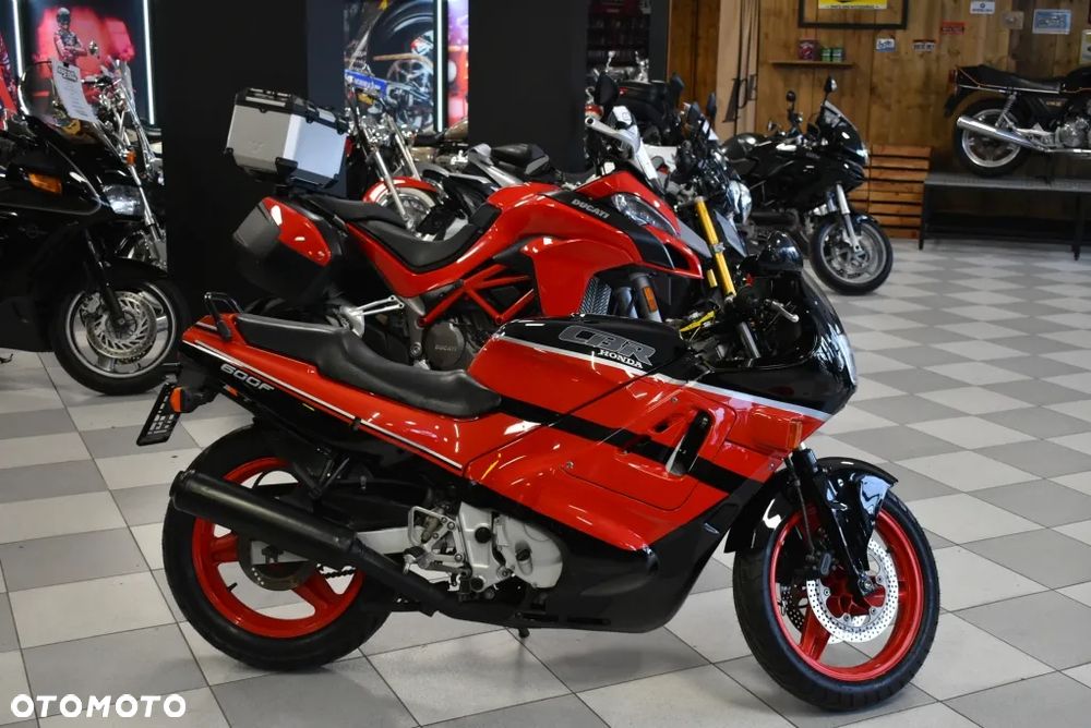 Honda CBR - 38