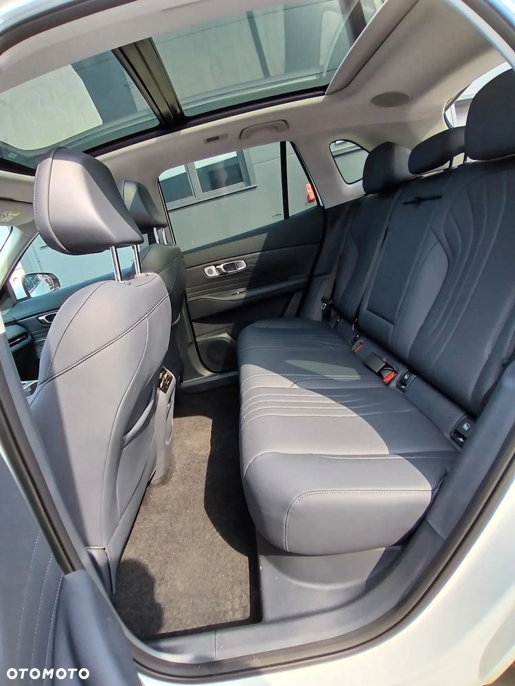 Geely Starray - 13