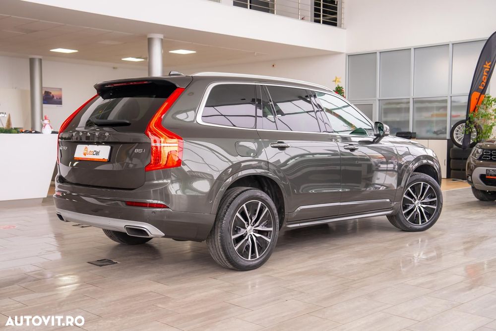 Volvo XC 90 B5 D AWD Geartronic Momentum Pro - 12