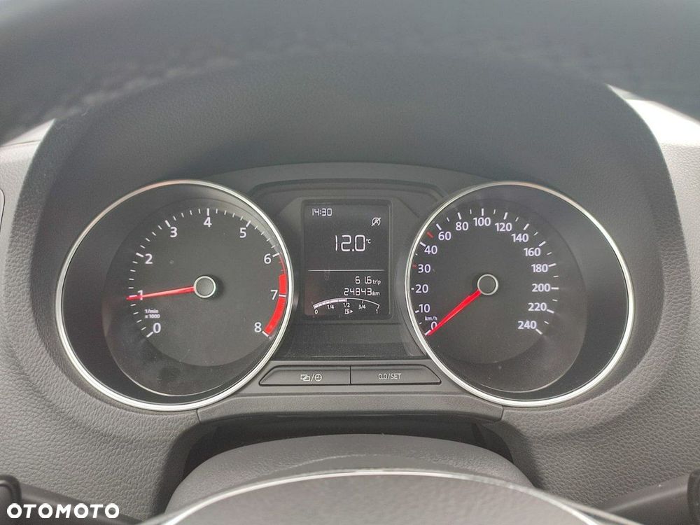 Volkswagen Polo - 21