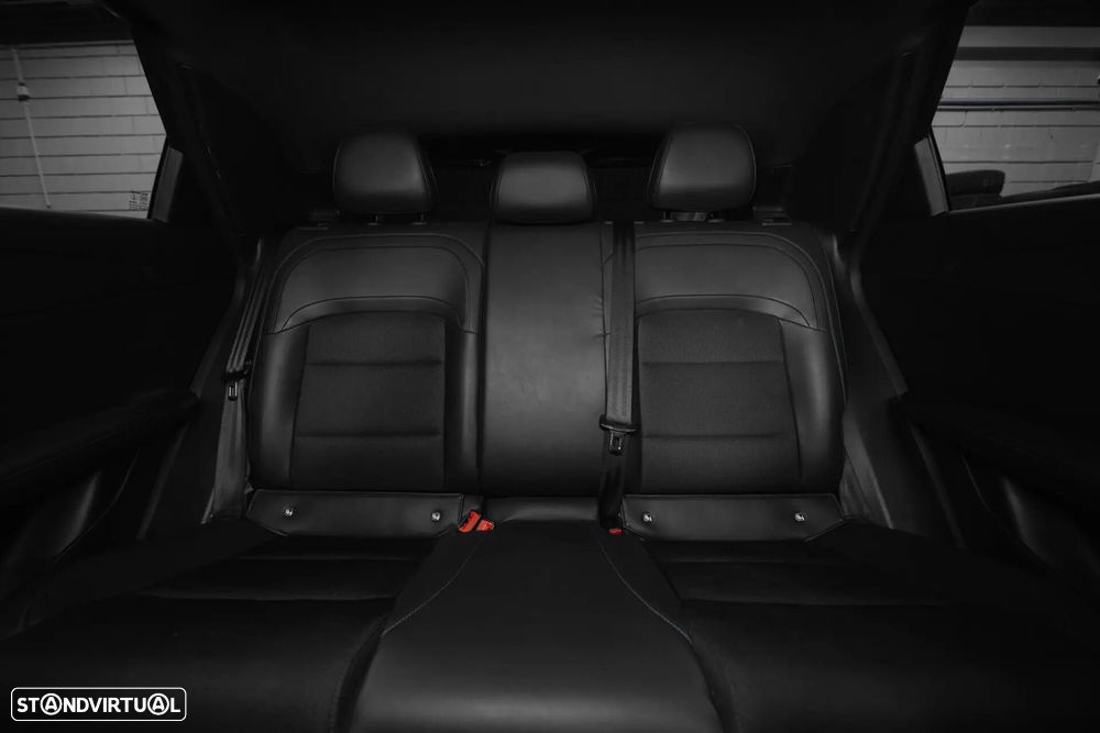 MG MG4 77 kWh Extended Range Luxury - 11
