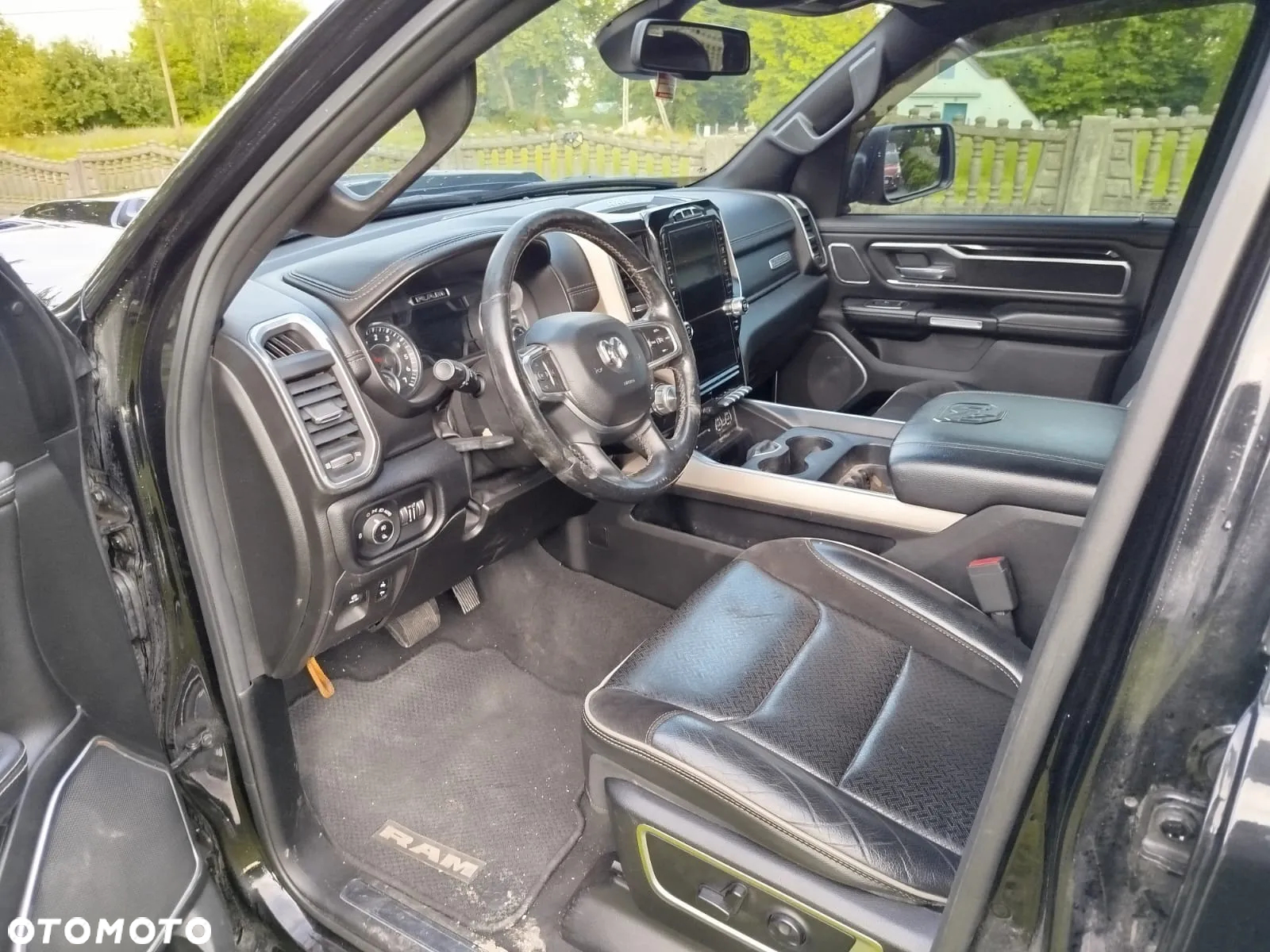 RAM 1500 5.7 Quad Cab Longbed Laramie Black - 16