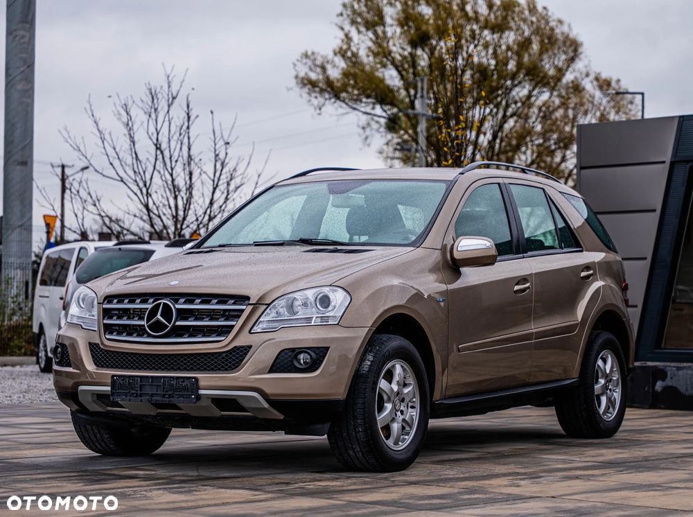 Mercedes-Benz ML - 9