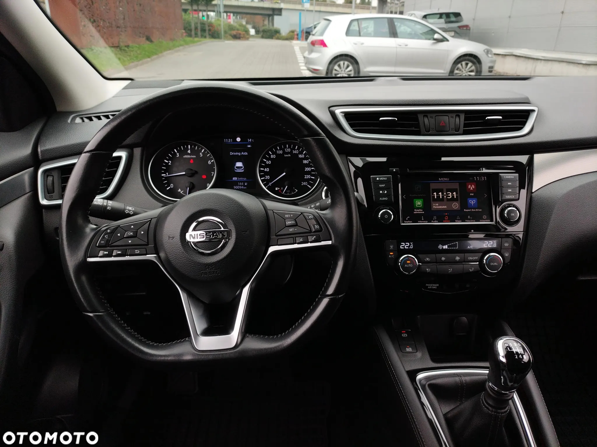 Nissan Qashqai 1.3 DIG-T N-Connecta EU6d - 13