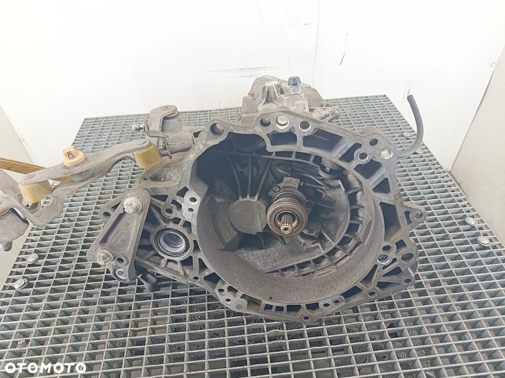 SKRZYNIA BIEGÓW MANUALNA 5 OPEL CORSA D S9W374 1.3 CDTI - 1