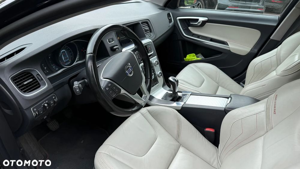 Volvo V60 D4 Drive-E Ocean Race - 3