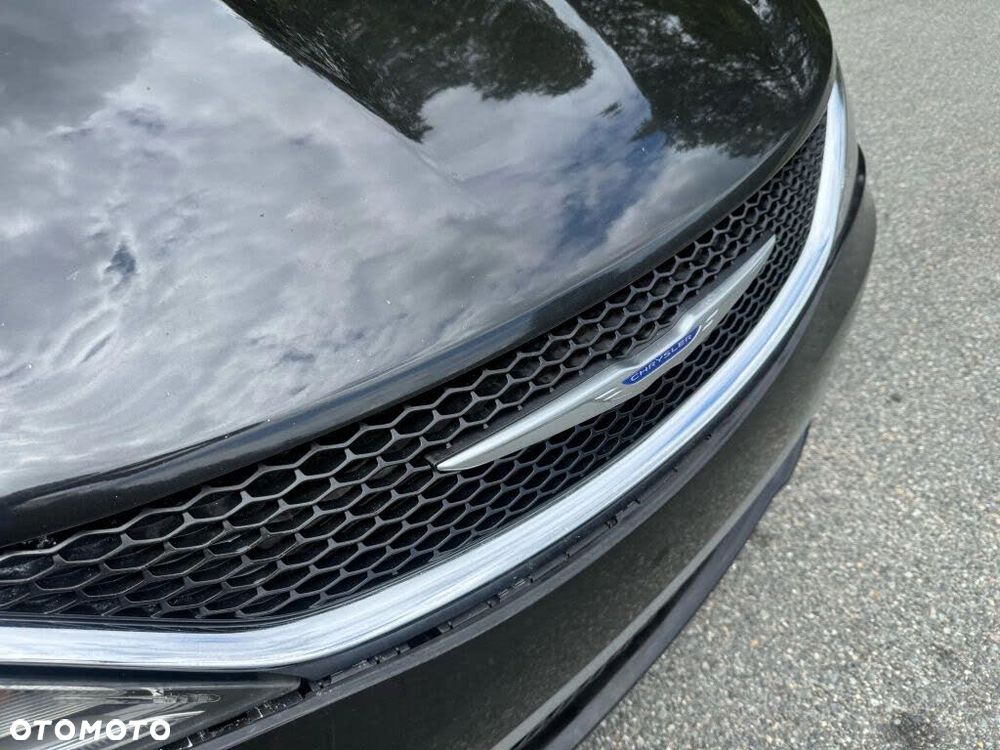 Chrysler Pacifica - 5