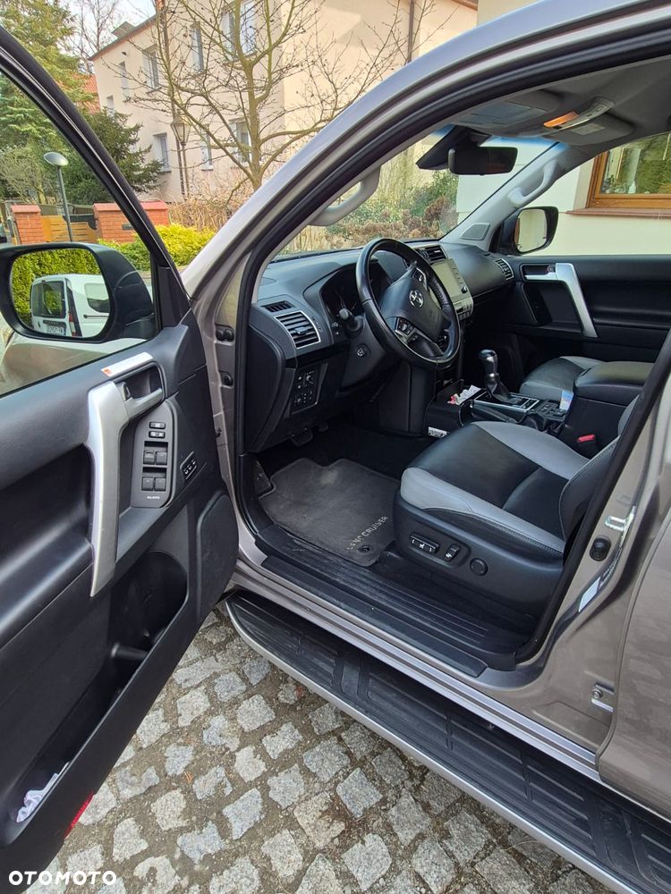 Toyota Land Cruiser LC 2.8 D-4D Executive - 10