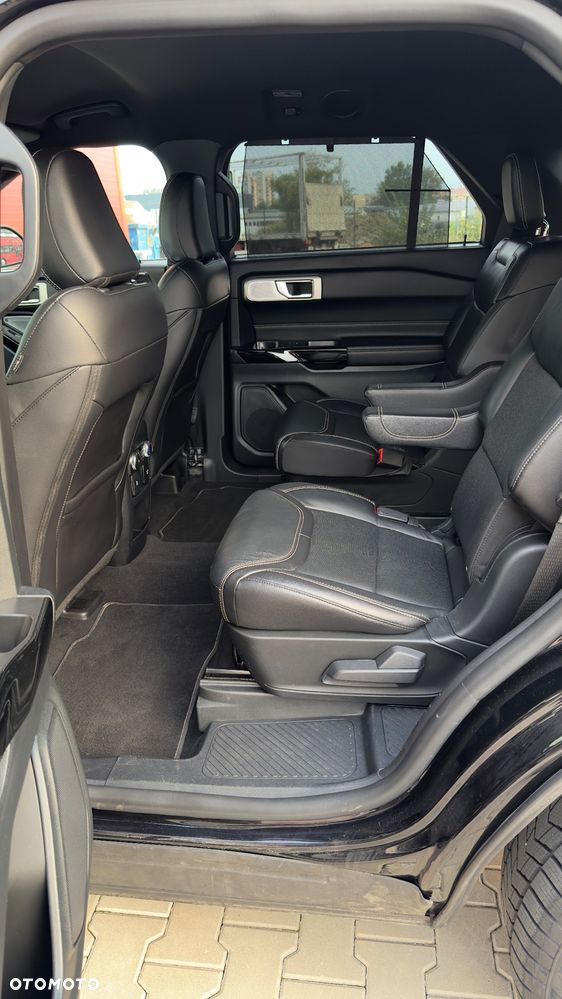 Ford Explorer - 12