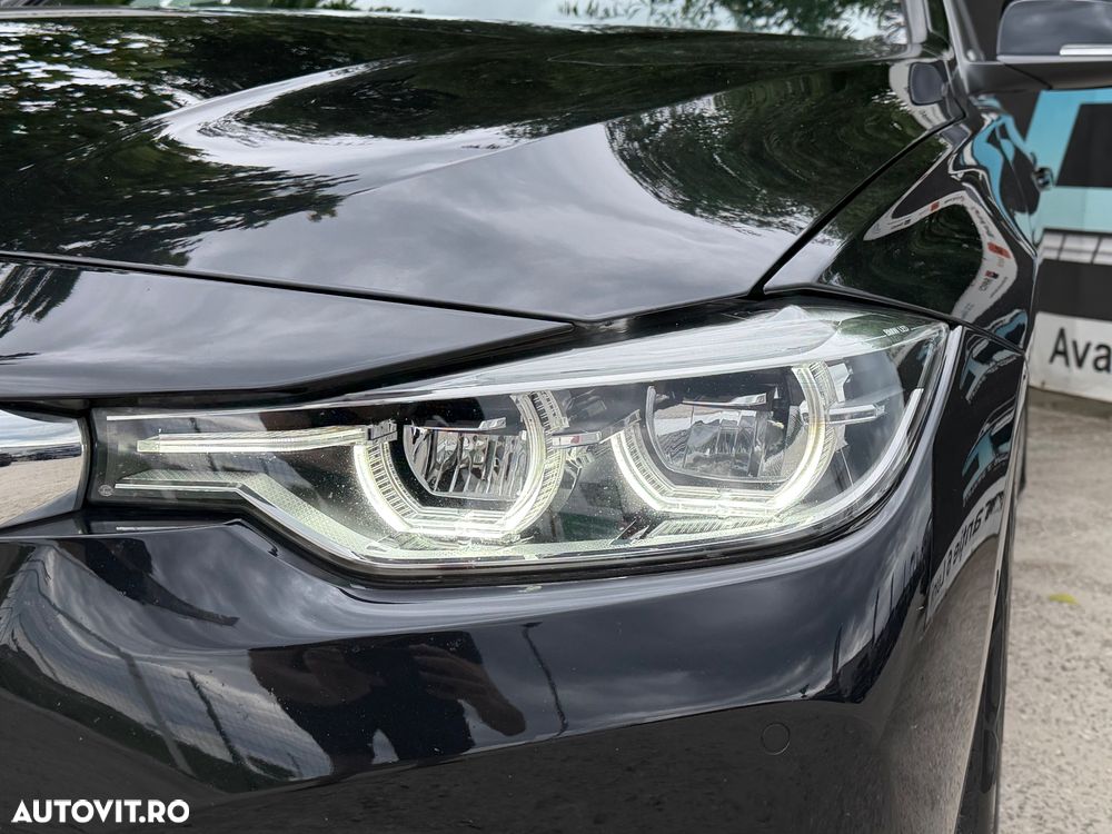 BMW Seria 3 320i Aut. Luxury Line - 30