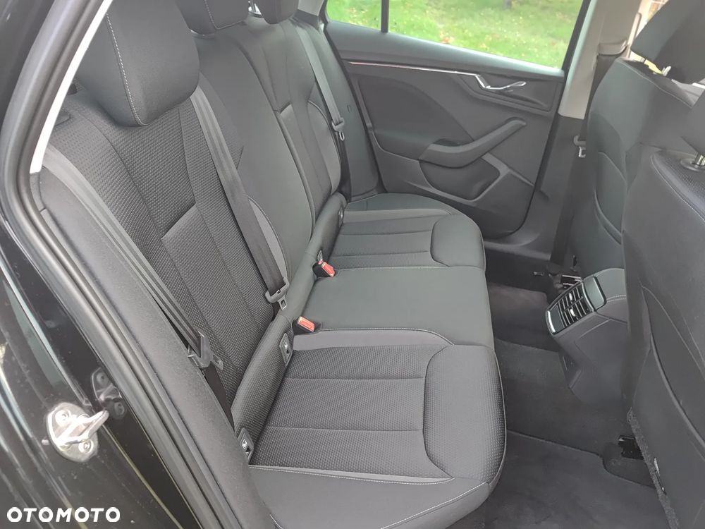 Skoda Kamiq 1.0 TSI DSG Ambition - 27
