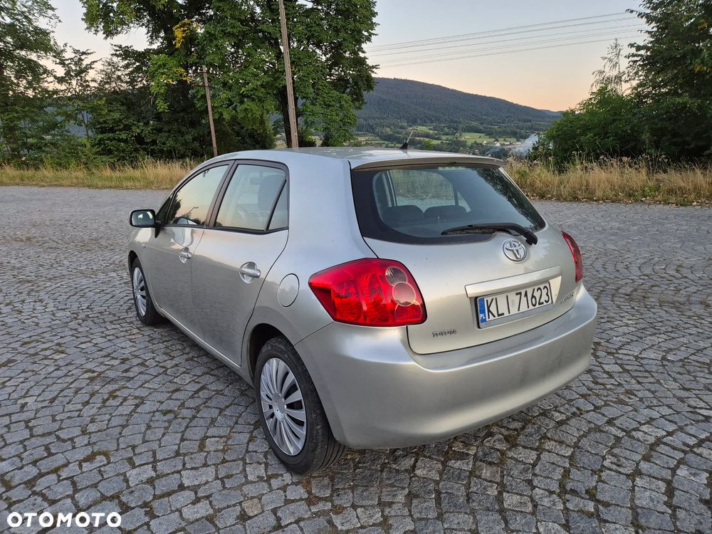 Toyota Auris 1.4 D-4D Terra - 6