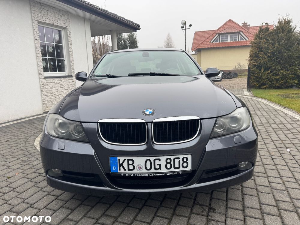 BMW Seria 3 318i - 2