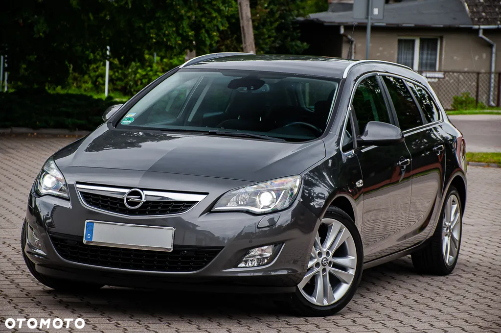 Opel Astra 1.6 Cosmo - 11