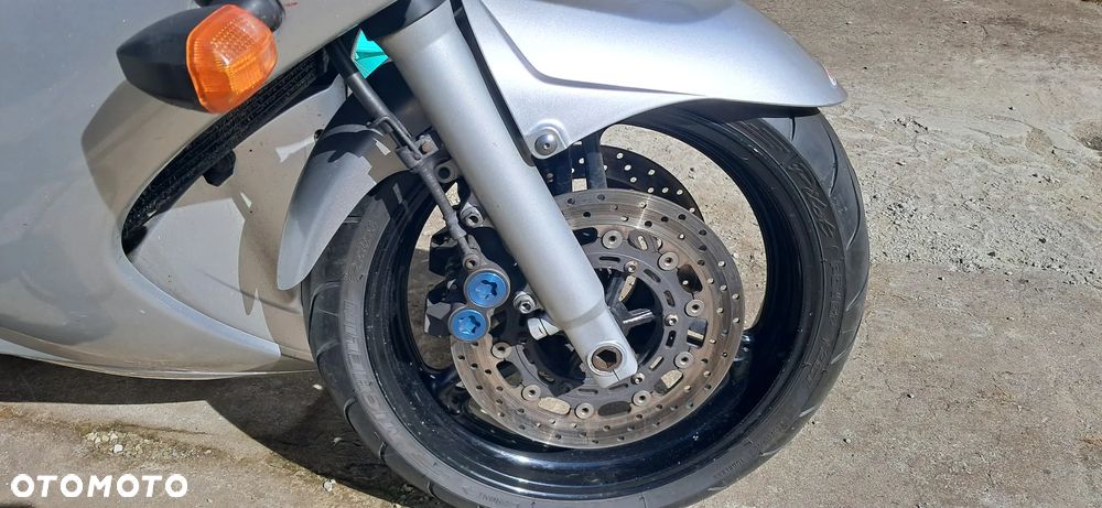Yamaha FJR - 16