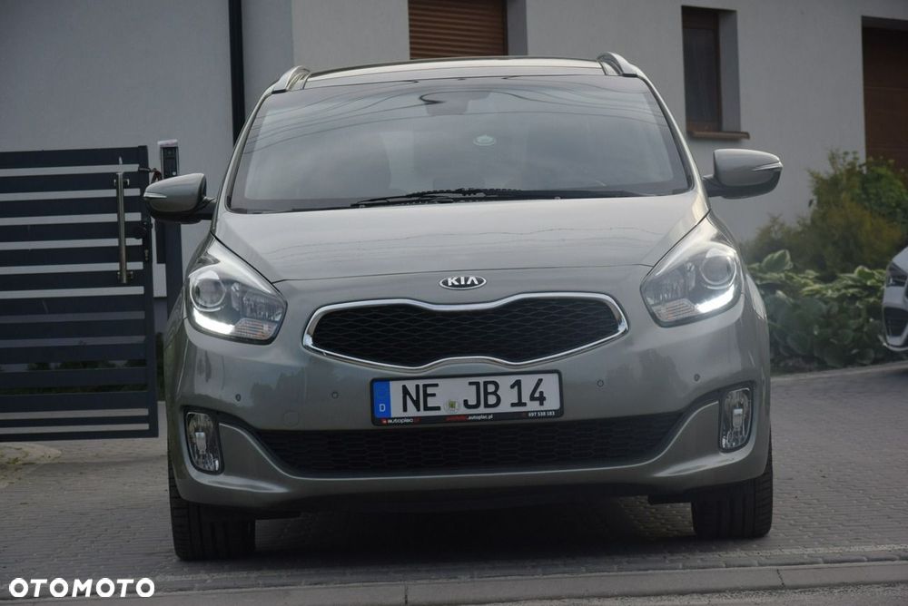 Kia Carens - 3