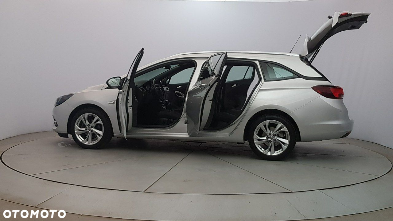Opel Astra - 11