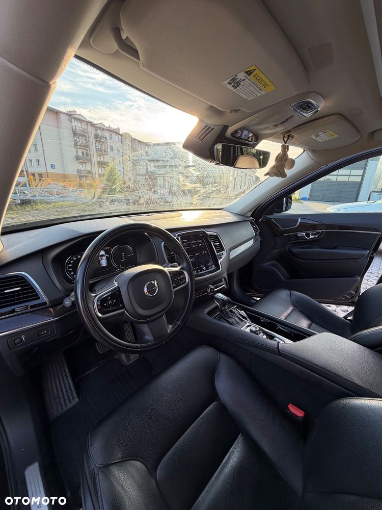 Volvo XC 90 - 29