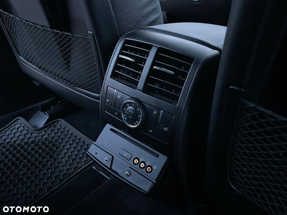 Mercedes-Benz GL 500 4Matic 7G-TRONIC Grand Edition - 9