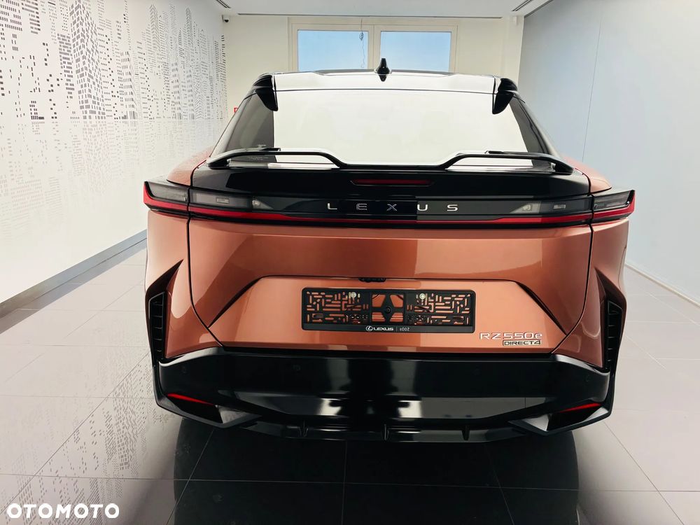 Lexus RZ 550e 77kWh F Sport DIRECT4 - 8