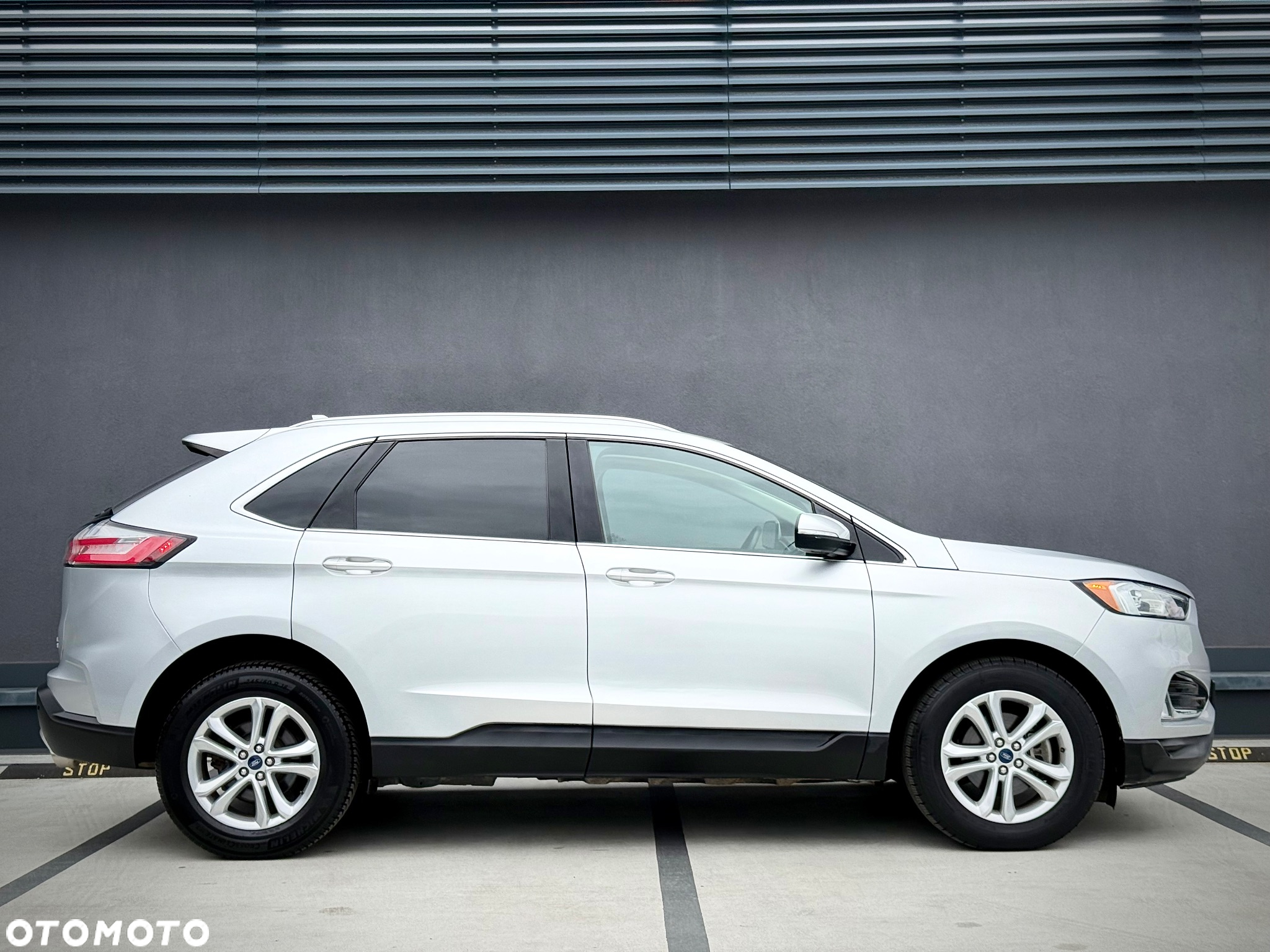 Ford Edge - 19