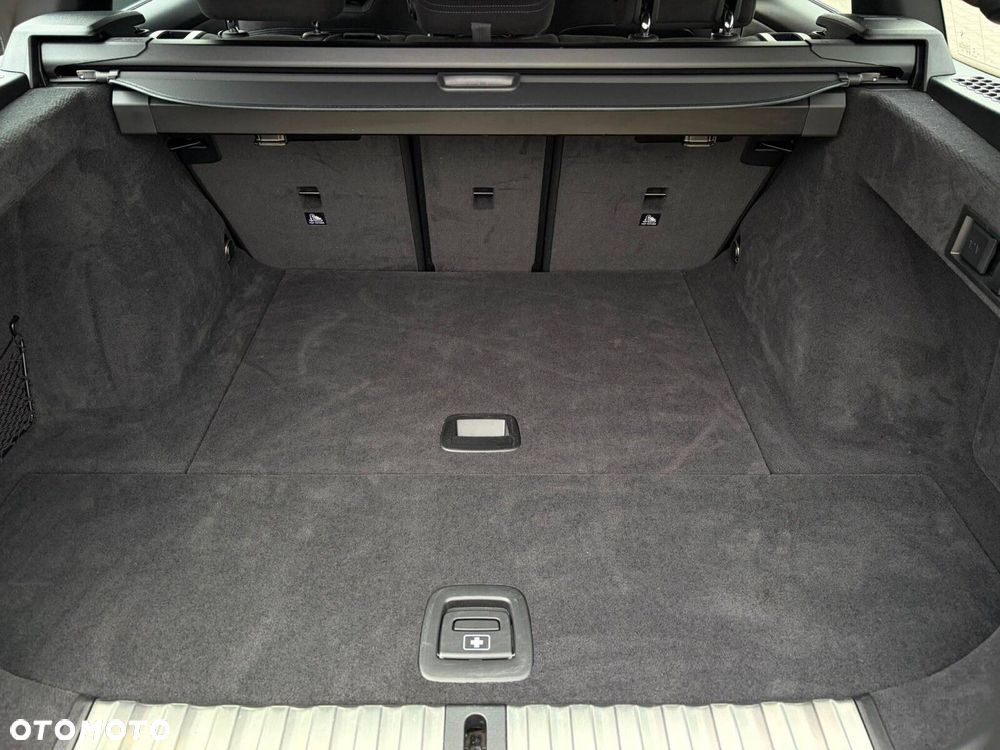 BMW Seria 3 330i xDrive M Sport sport - 30