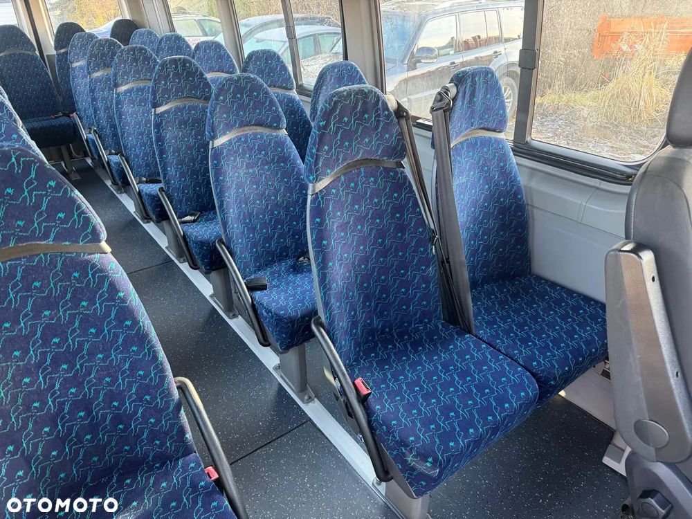 Volkswagen Crafter 2012r. Klimatyzacja 23 Osobowy Webasto Drzwi Pneumatyczne I wł Urząd Gminy - 24