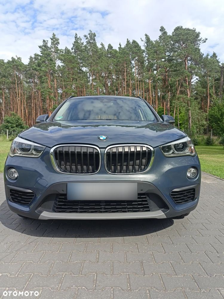 BMW X1 xDrive20i - 25