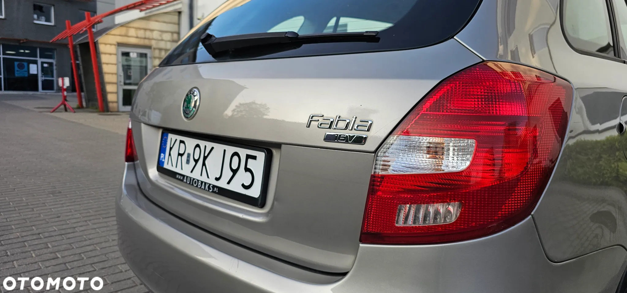Skoda Fabia 1.4 16V Combi Classic - 12