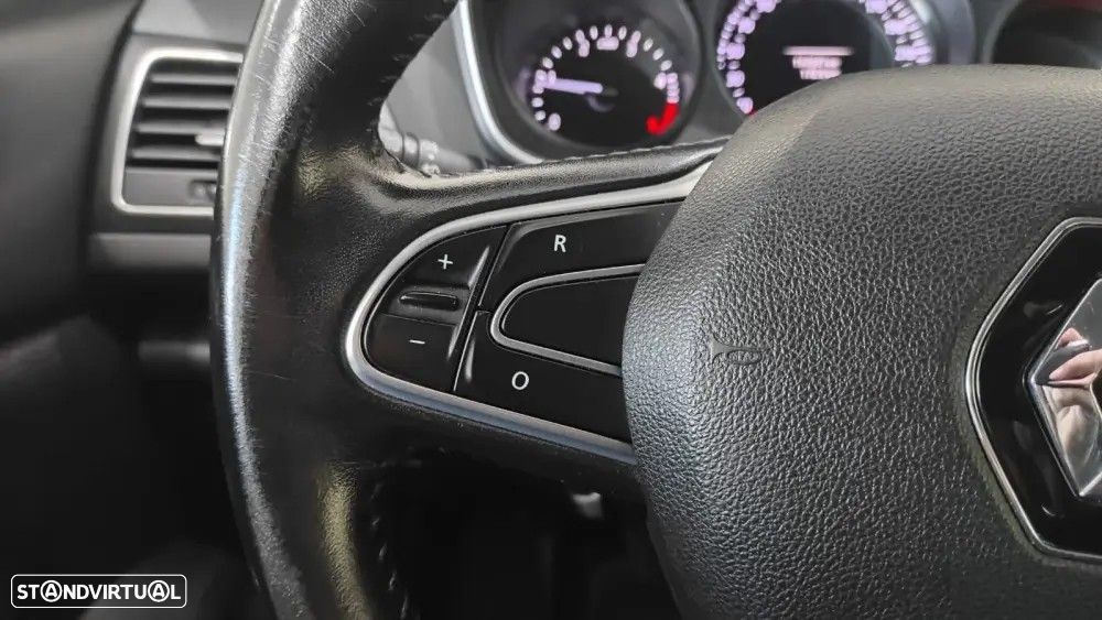 Renault Mégane 1.5 Blue dCi Zen - 39