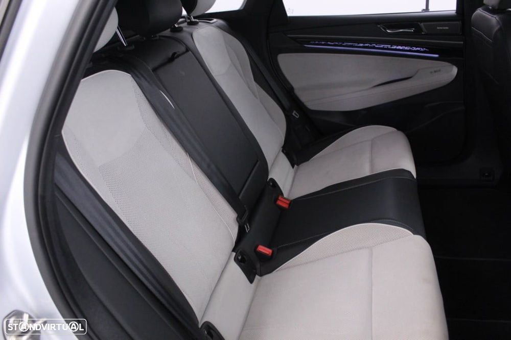 VW ID.7 Tourer 77 kWh Pro Urban - 15