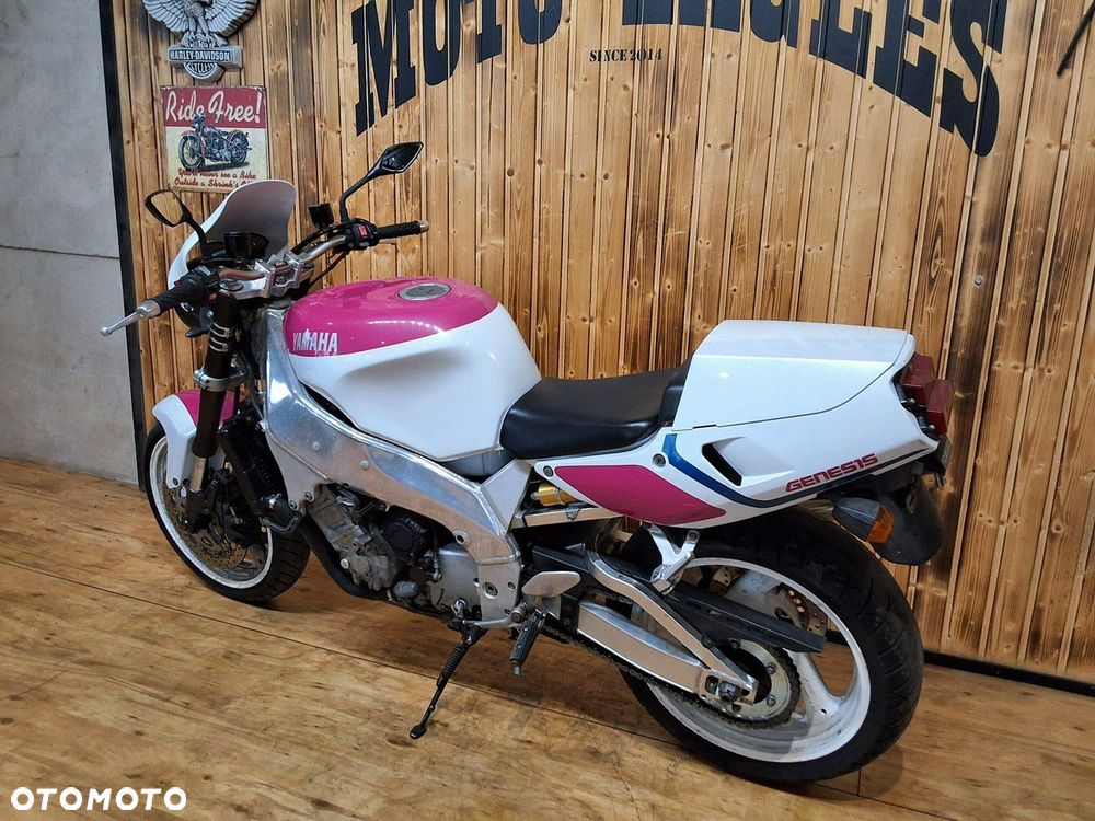 Yamaha YZF - 9