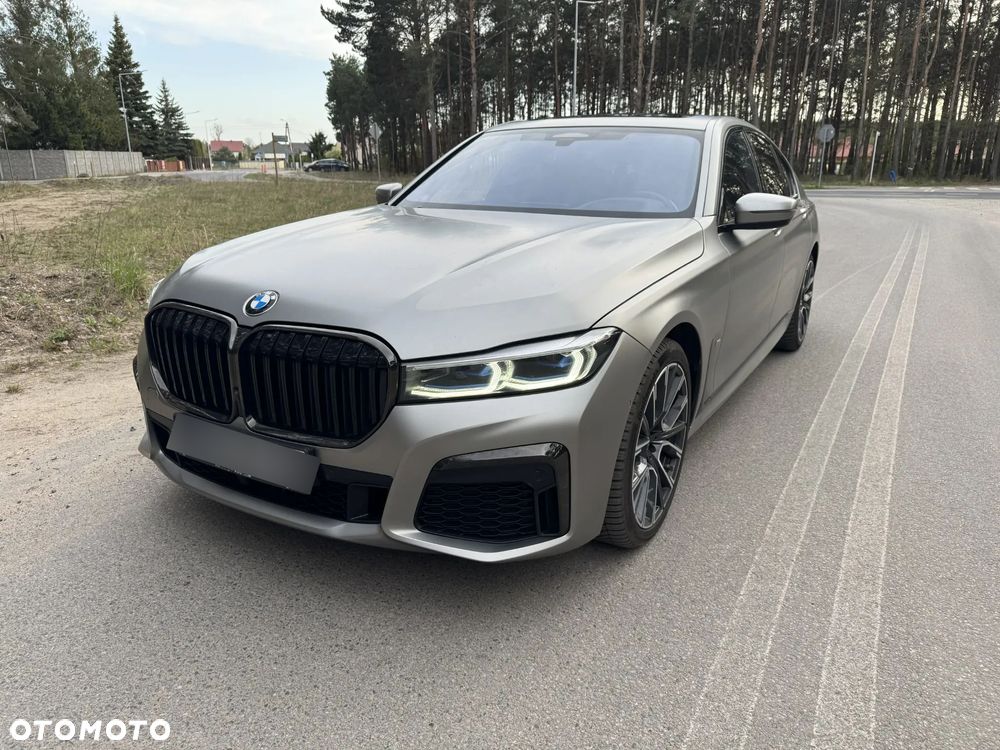 BMW Seria 7 750i xDrive - 1