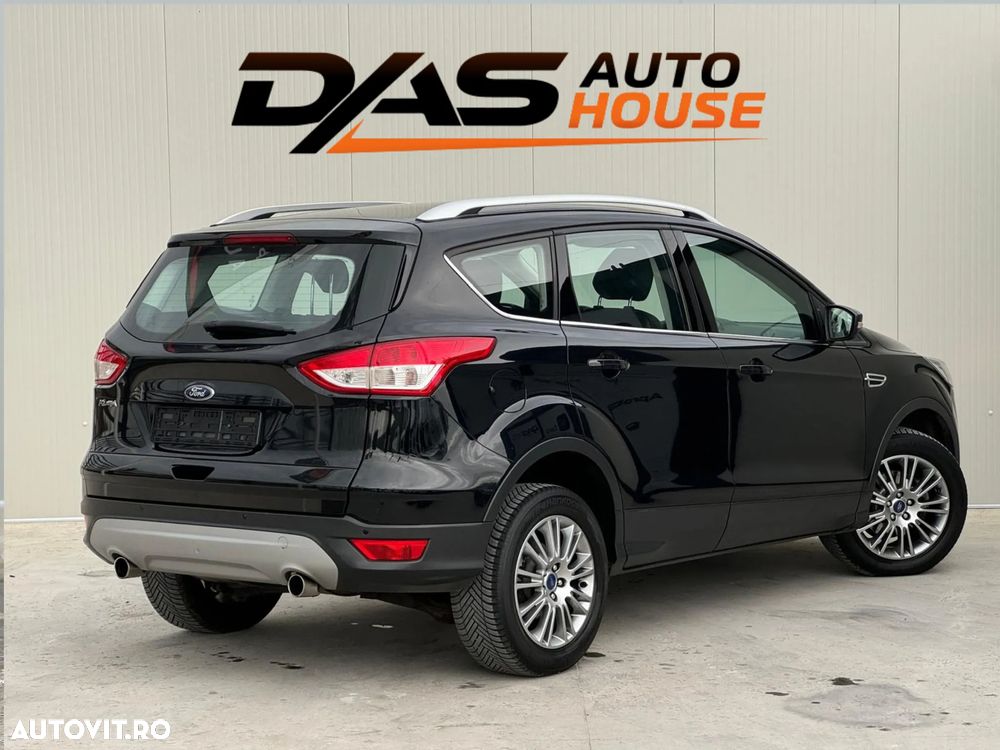 Ford Kuga 1.6 EcoBoost 2x4 Titanium - 8