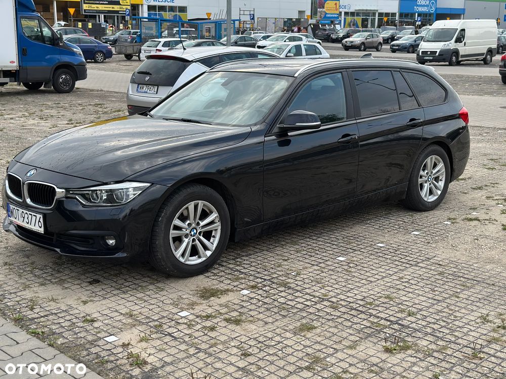 BMW Seria 3 320d Touring Efficient Dynamics Edition - 4